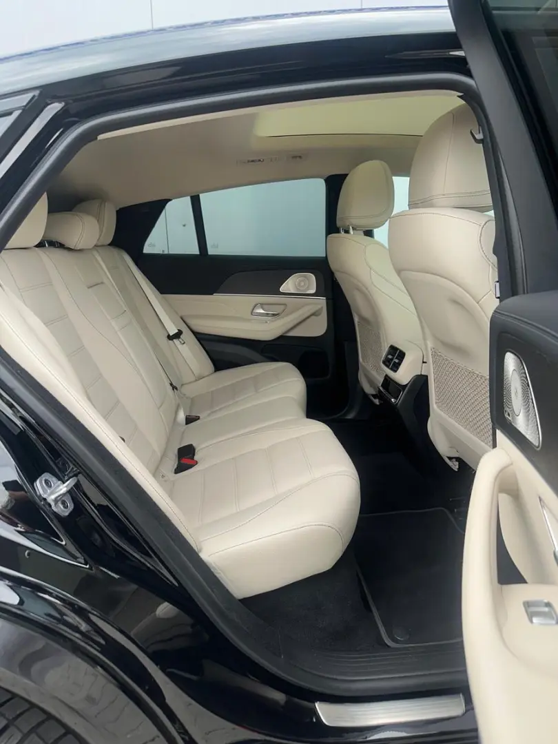 GLE 400d 4M COUPE AMG-LINE PANO AHK KEYLESS 360°