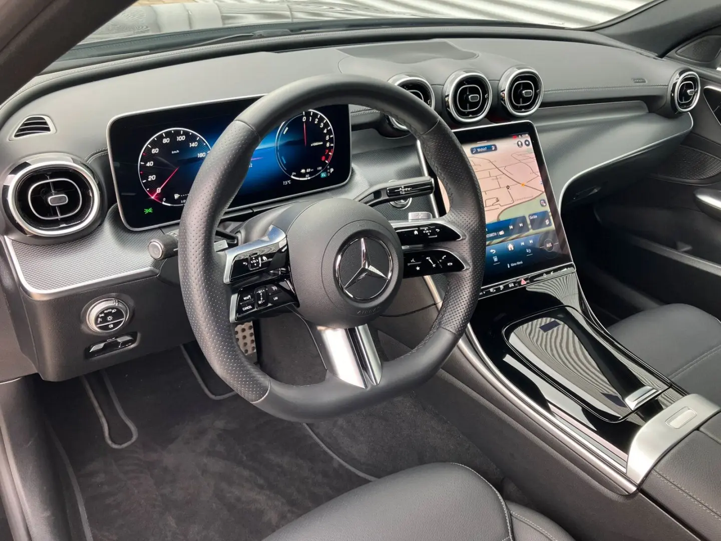 C 300 e AMG Line LED*Multikontur-S*Keyless*P-Kam