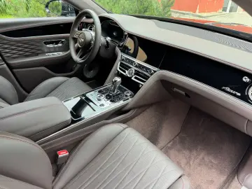 Flying Spur V8 Mulliner/Rotating/RearTV/DynamicR