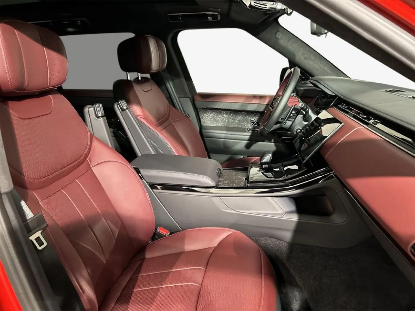 Range Rover Sport P550e Hybrid Autobiography