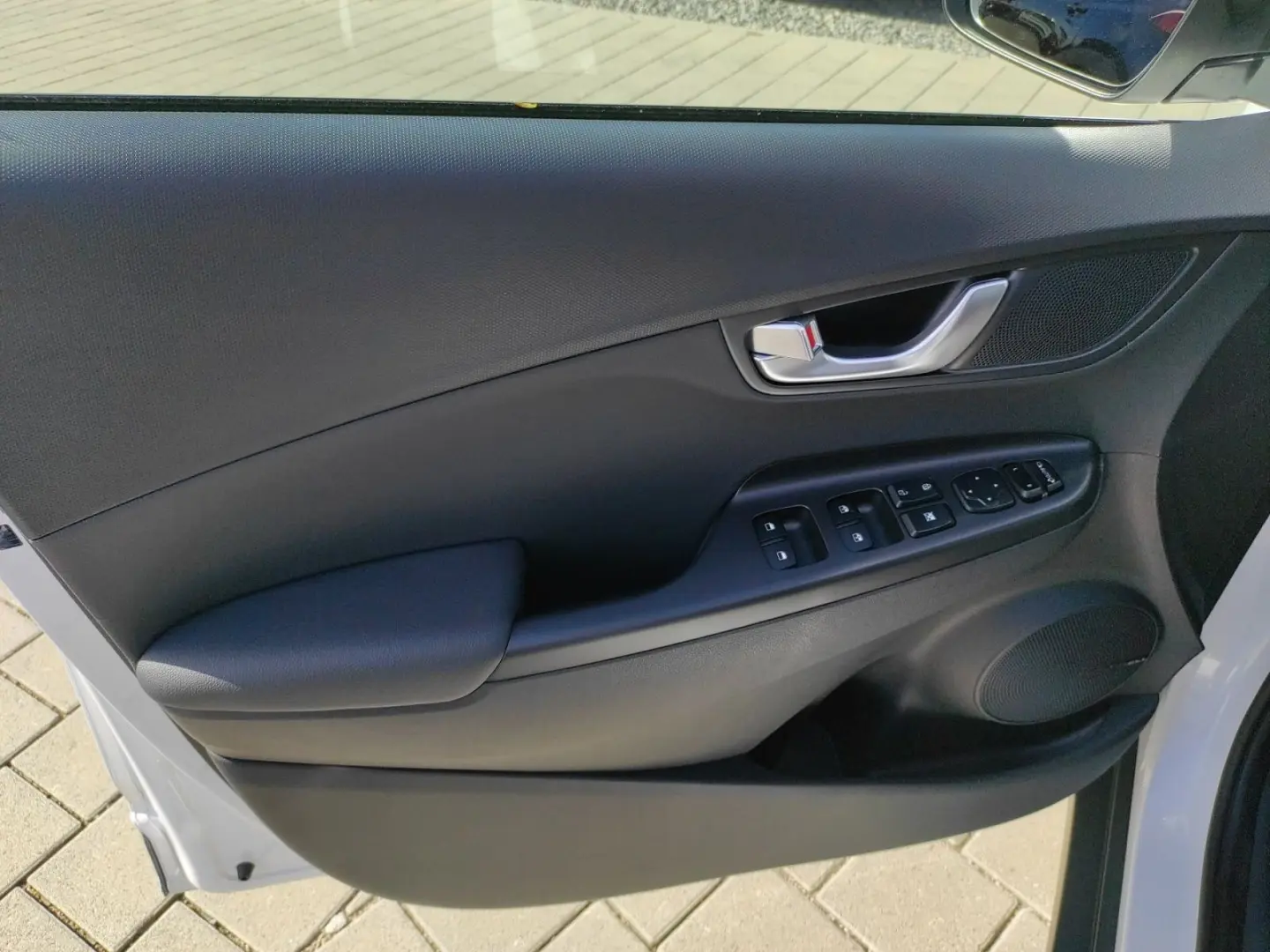 Kona Prime-Paket Elektro 2WD, Navi, Sitzheizung