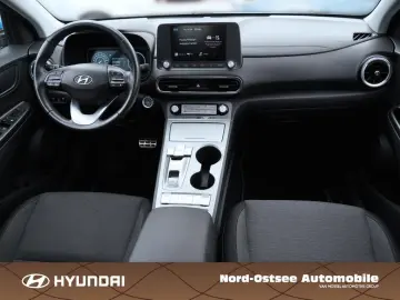 KONA TREND ELEKTRO 2WD KAMERA PDC ACC KLIMA SHZ