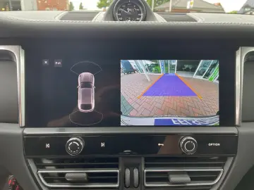 Macan *21