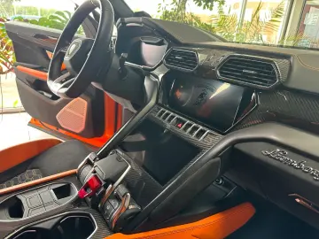 Urus Pearl Capsule Carbon B&O Massage 23