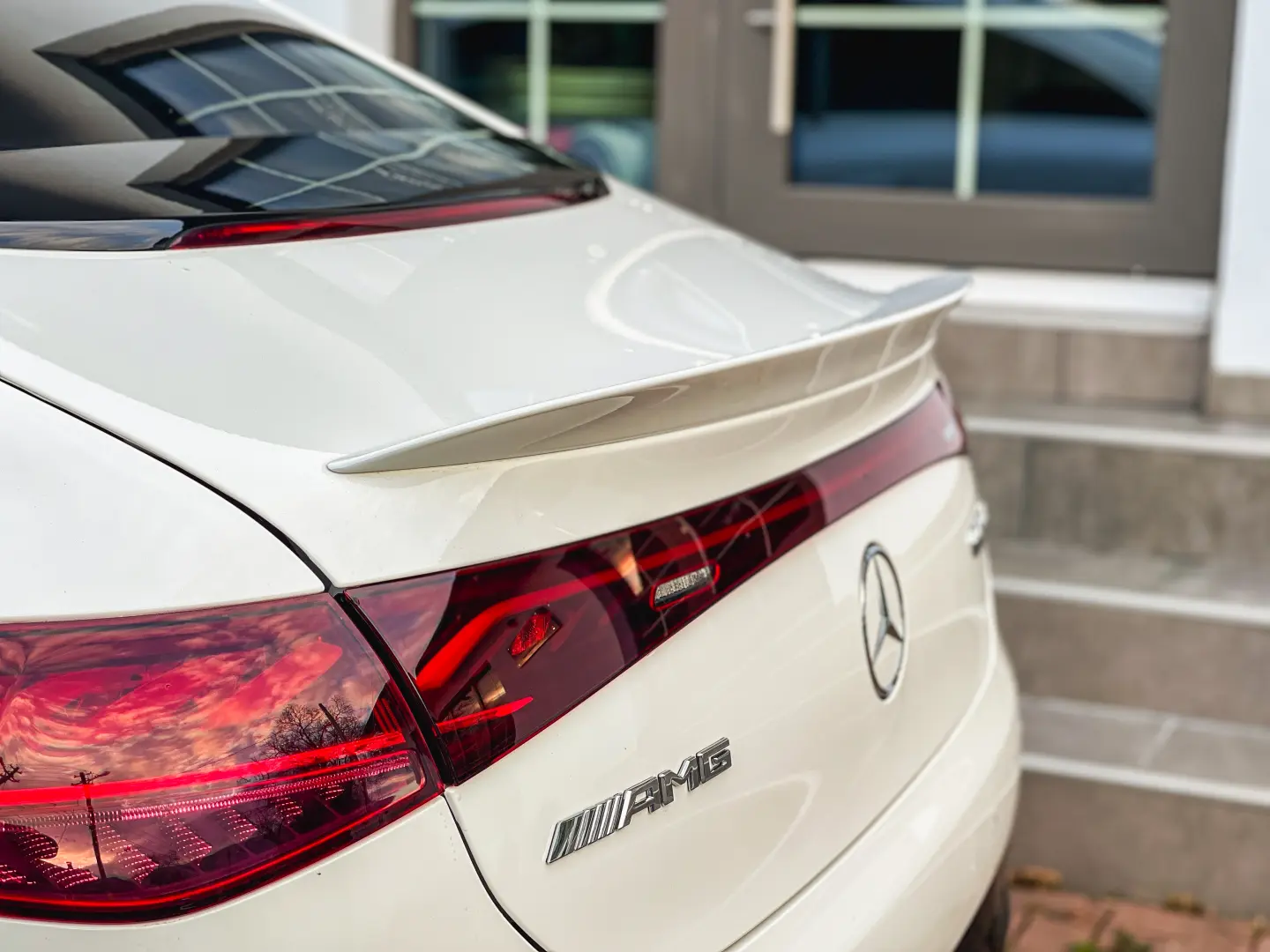 Mercedes-Benz EQE 43 AMG