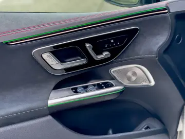 Mercedes-Benz EQE 43 AMG