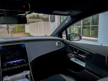 Mercedes-Benz EQE 43 AMG