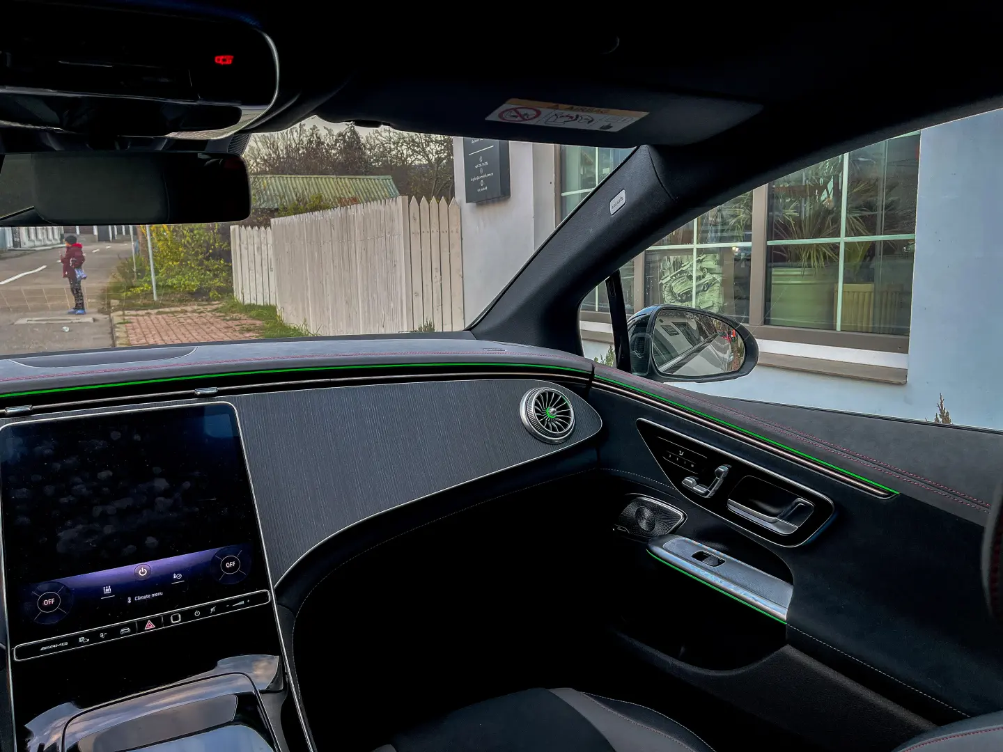 Mercedes-Benz EQE 43 AMG