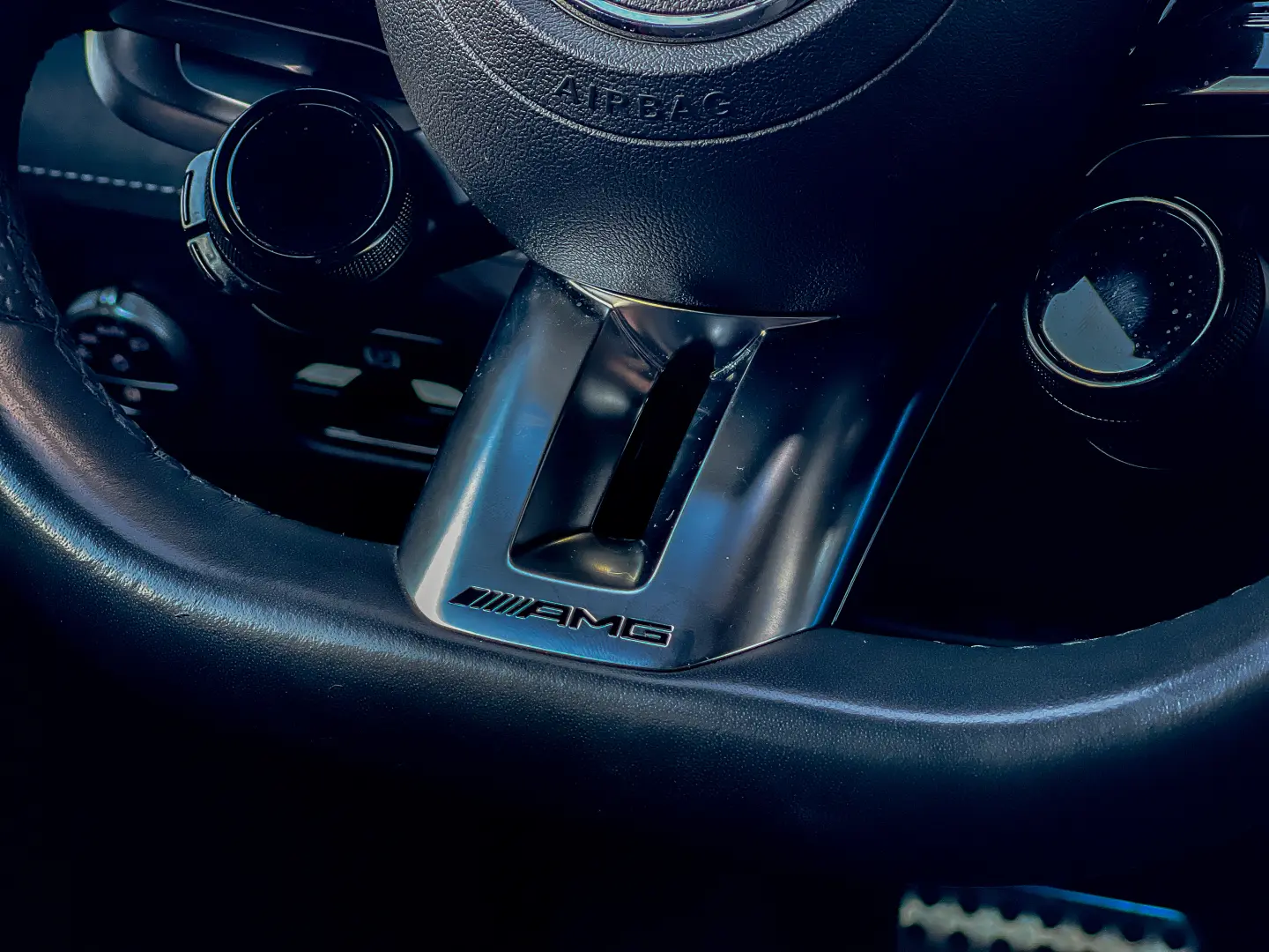 Mercedes-Benz EQE 43 AMG