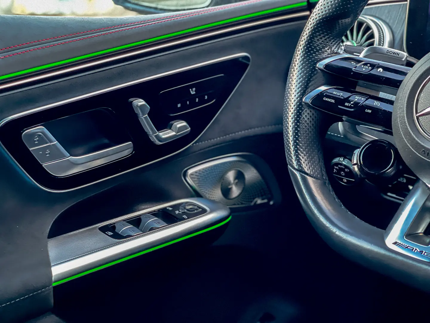 Mercedes-Benz EQE 43 AMG