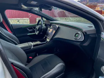 Mercedes-Benz EQE 43 AMG