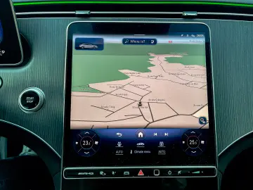 Mercedes-Benz EQE 43 AMG