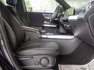 Mercedes-Benz GLB 220d 4MATIC 8G-DCT 