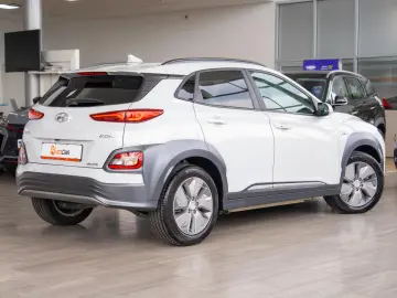 Hyundai Kona 42kWh