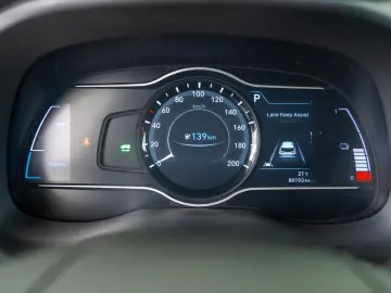 Hyundai Kona 42kWh