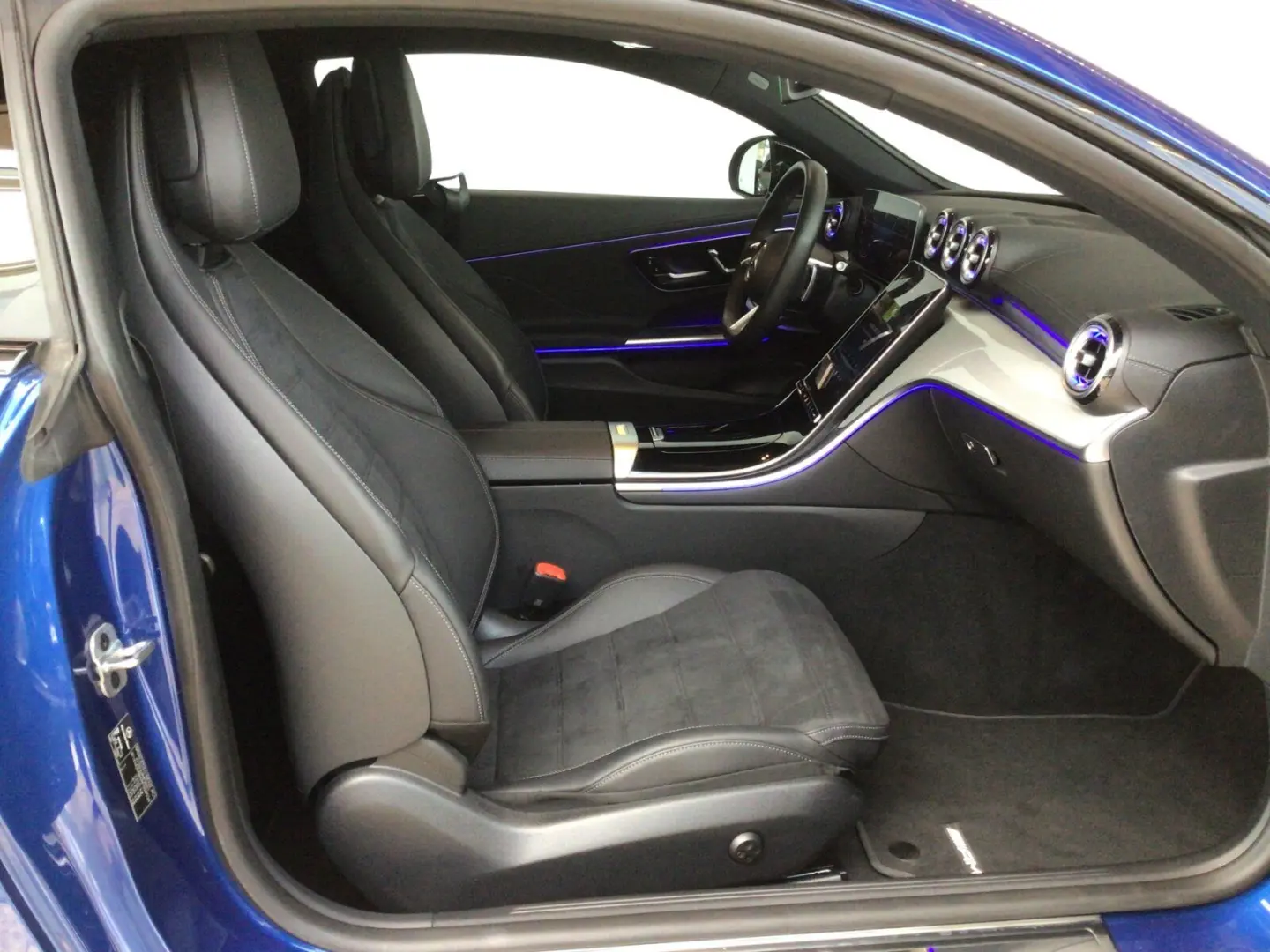CLE 200 Coupé AMG Plus/Night/Pano/Digital/Burmes