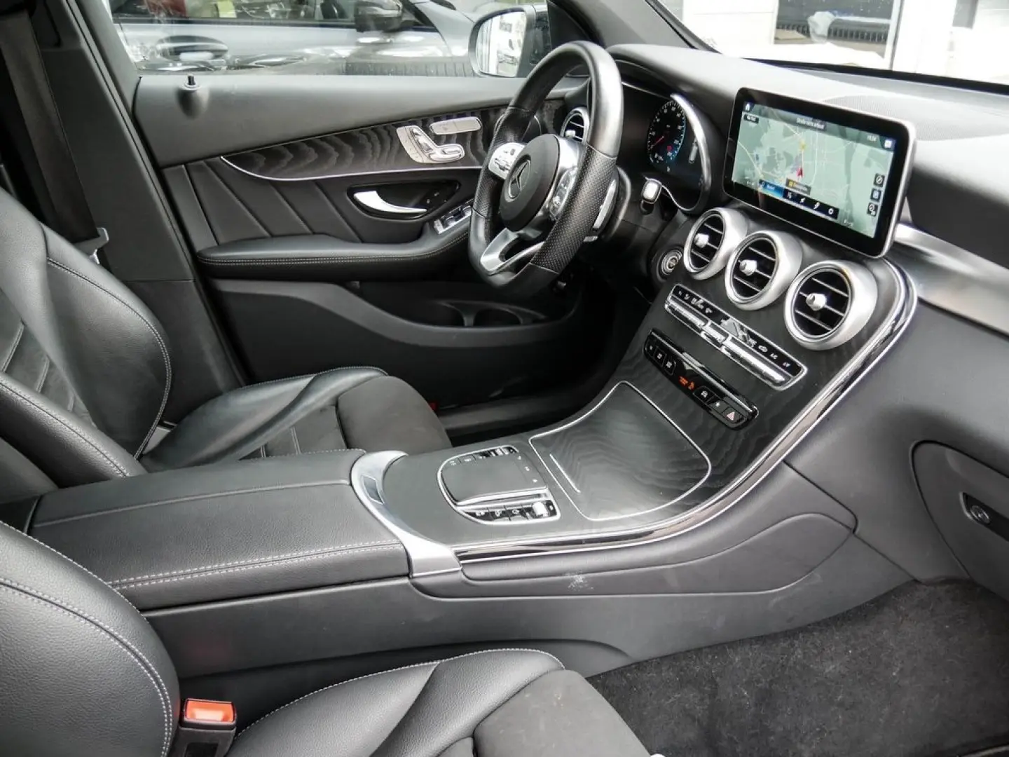 GLC 200 4MATIC |AMG|NIGHT|LED|NAVI|KEYL|AHK|KAM
