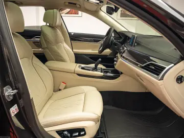 BMW 750d xDrive Individual
