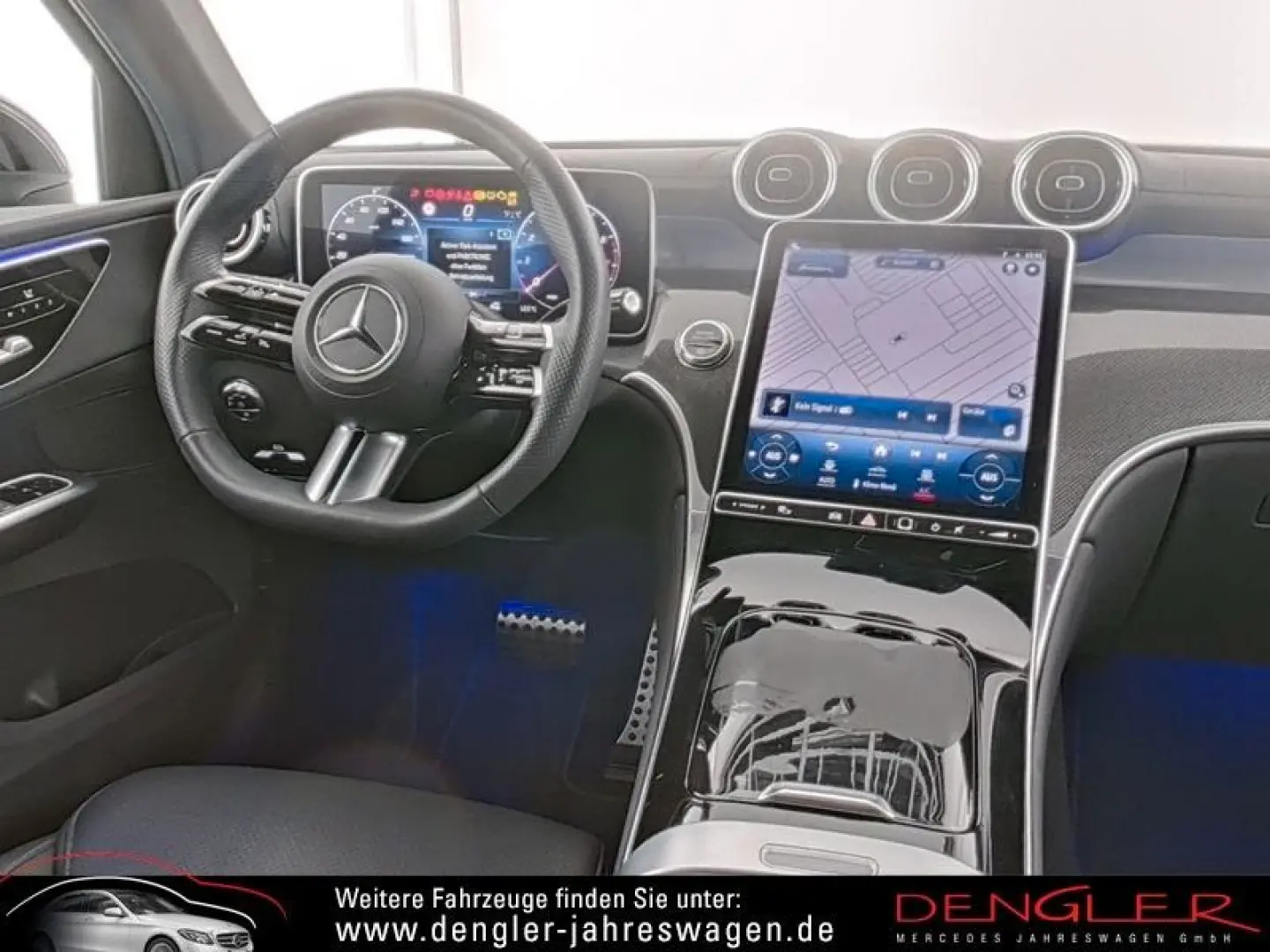 GLC 200 4M PANO*AHK*MEMORY AMG Line Advanced +