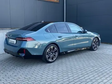 520i SAG M Sport SHZ/ACC/hk/360CAM/S-LÜFT/PANO S