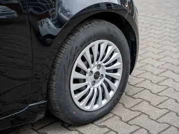 500e Action 23,8 kWh KLIMA LED