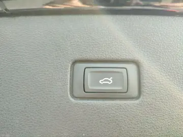 SQ8 4.0 TFSI quattro*Navi*Matrix*HUD*B&O*PDC*Pan