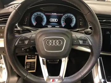 SQ8 TFSI 22 ACC AHK HuD MATRIX MEMORY KEYLESS