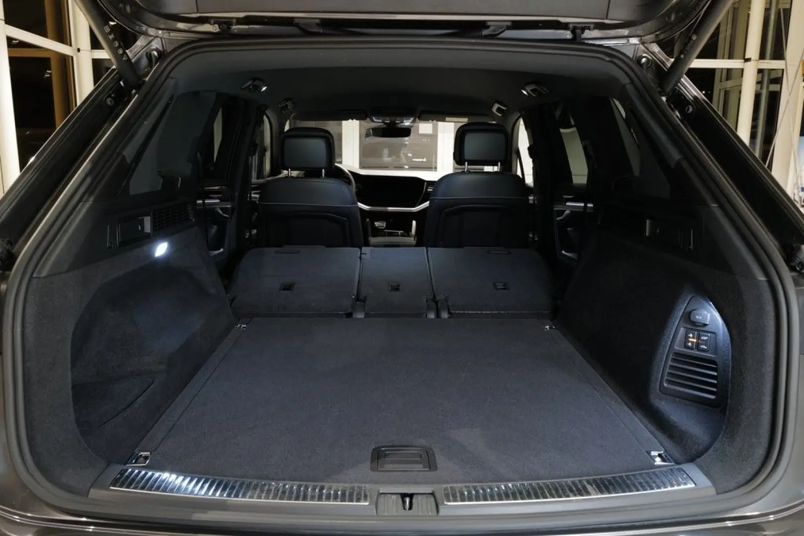 Touareg 3.0TDI R-Line 22