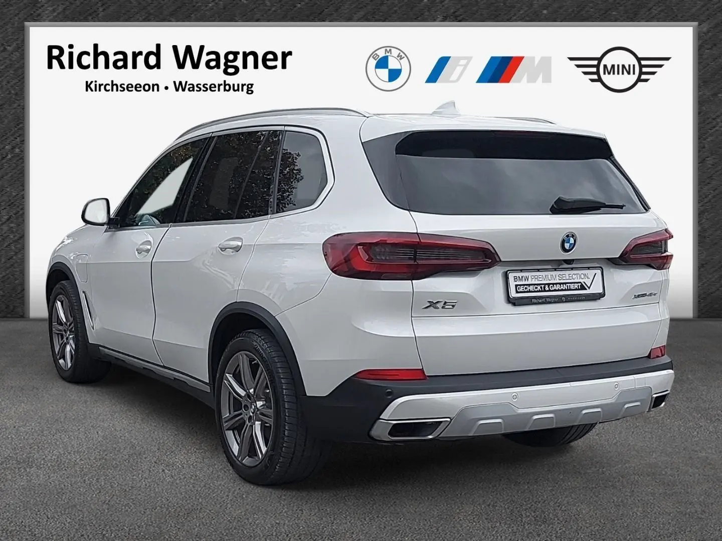 X5 xDrive45e HUD Panodach AHK 20