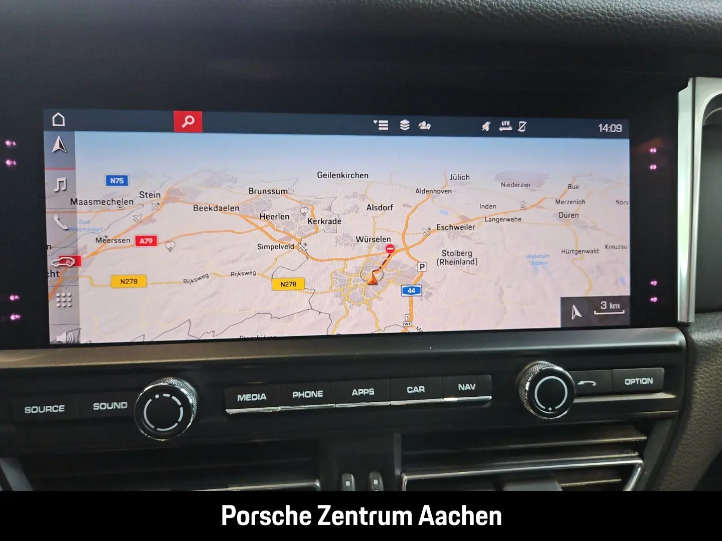 Macan Luftfederung Panoramadach Rückfahrkamera