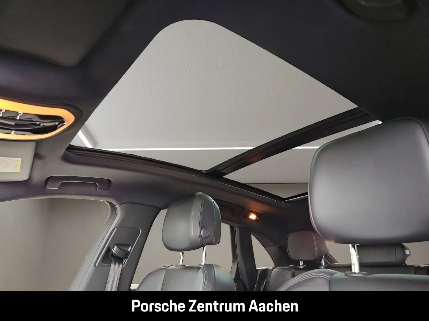 Macan Luftfederung Panoramadach Rückfahrkamera
