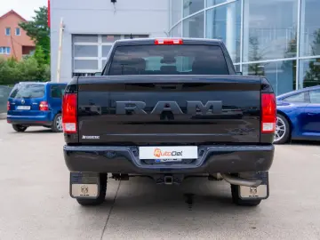 Dodge Ram 1500 CLASSIC