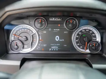 Dodge Ram 1500 CLASSIC