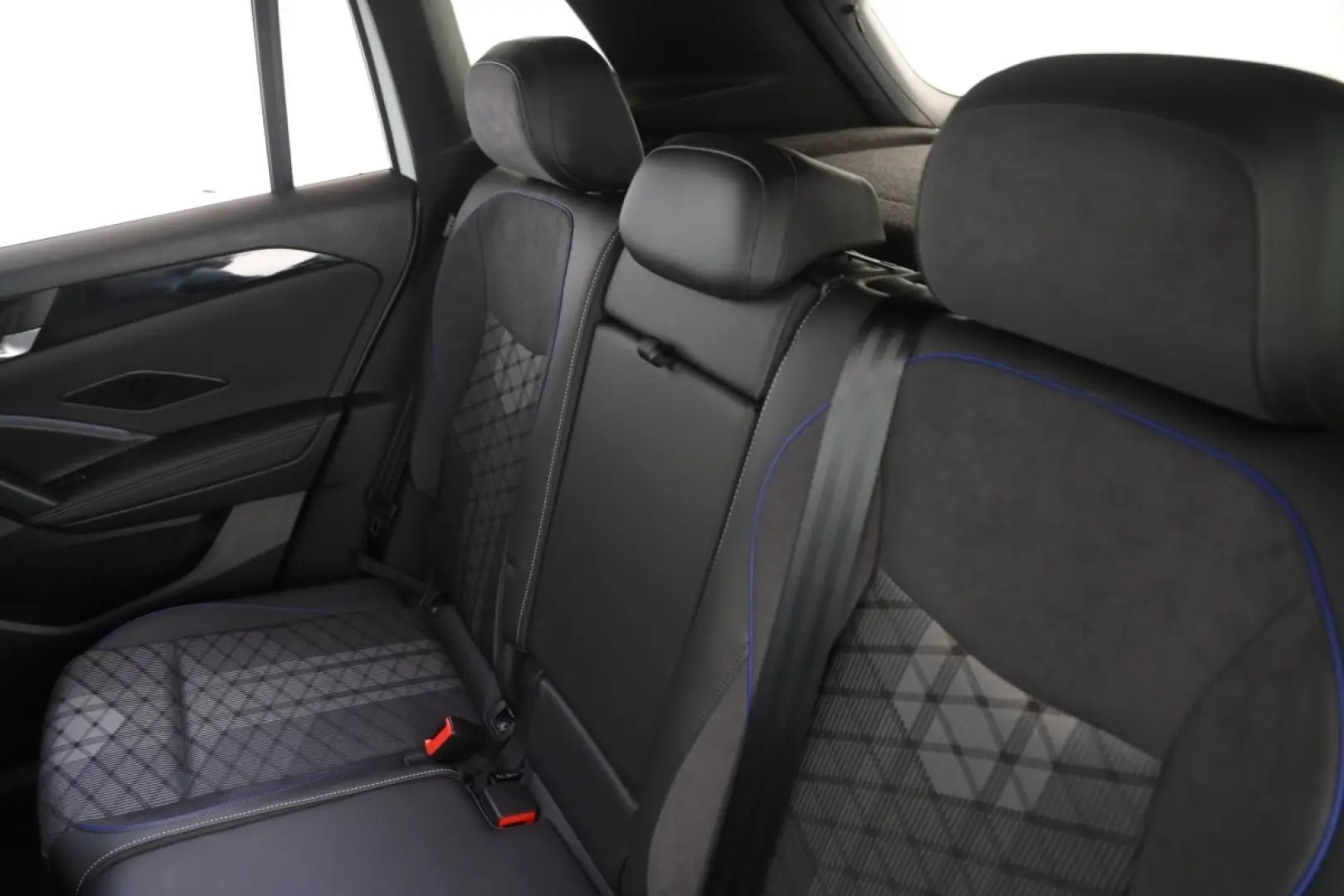 Tiguan 2.0 TDI DSG 4MOTION R-Line BLACK STYLE