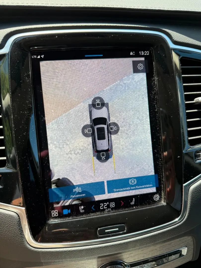 XC90 T8 AWD PLUS DARK+7SITZE+360°CAM+22