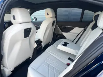 550e Lim. xDrive M Sport*Pano*H/K*Sitzbelüftung*