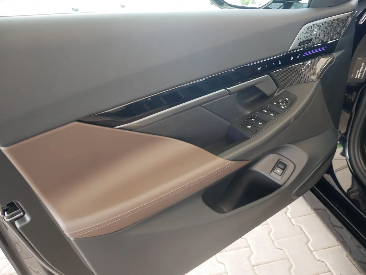 540d xDrive Touring M SPORT B&W LED AHK PANO 360