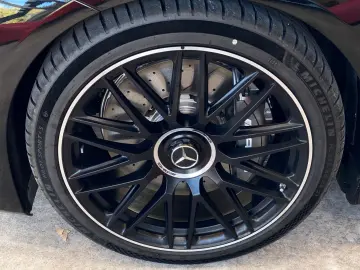 S 63 AMG E Performance / Full Black / Ambient