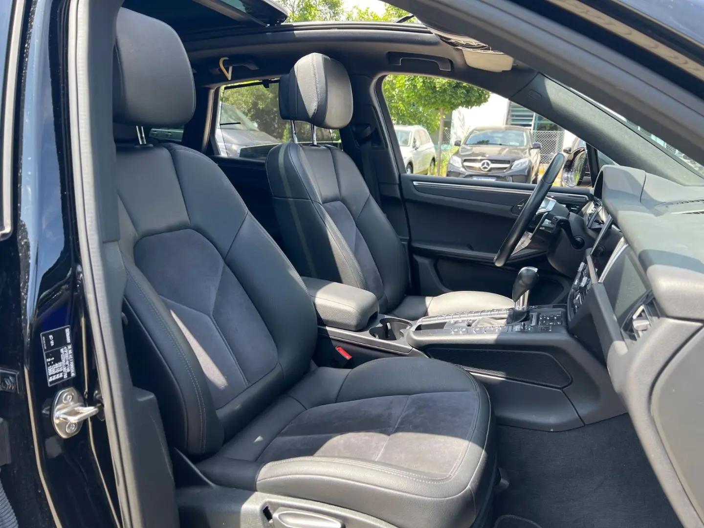 Macan II *PANO-DISTRONIC-SUSPENSION-AHK-20 Zoll*