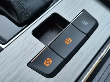 VANZARE SKODA SUPERB