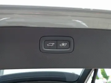 XC90 Recharge Ultimate T8 AWD/Pano/360°/B&W/BLIS