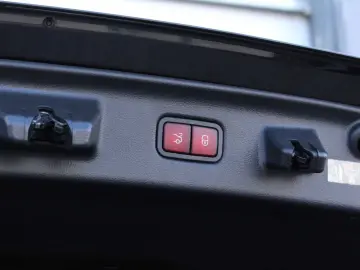 S 580 4M Lang AMG-Line + Digital Light + Standhe