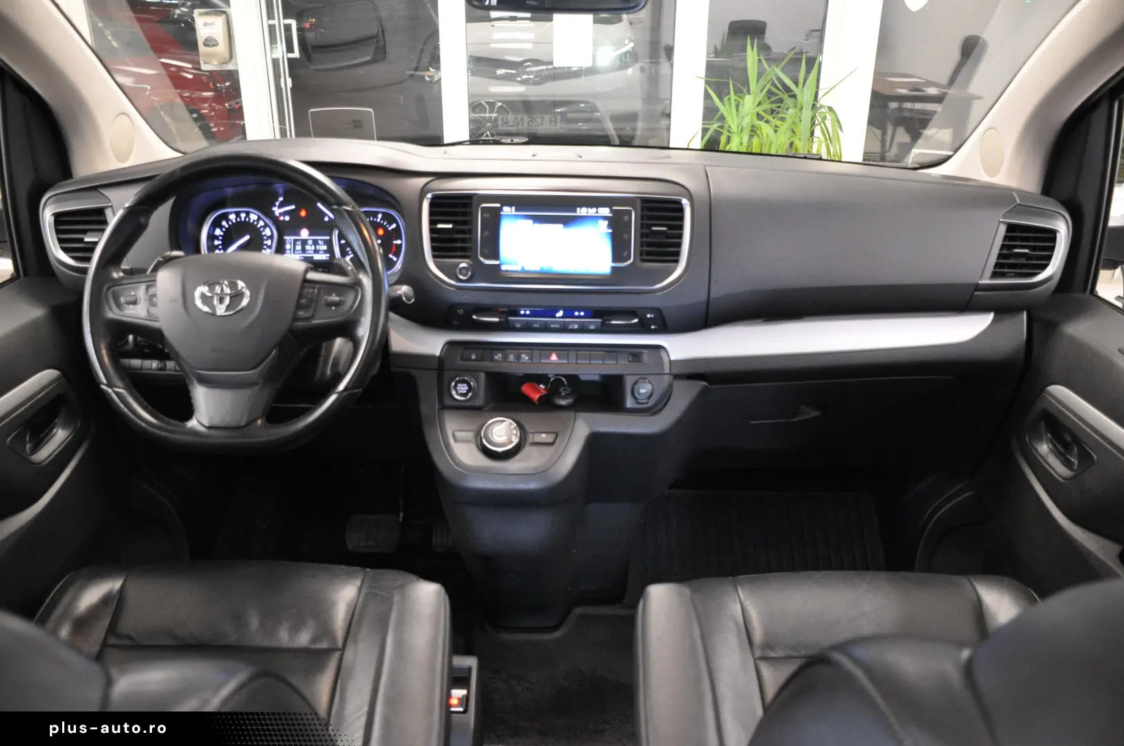 STOC 2021 177CP AT 7 1 FULL PIELE MASAJ PANORAMA HeadUp