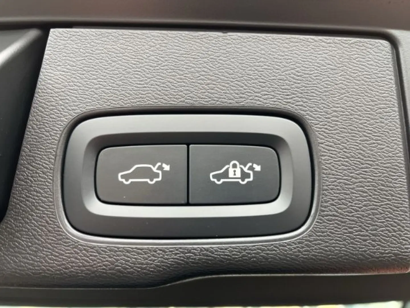 XC60 Inscription Recharge AWD T6 Luftfahrwerk St