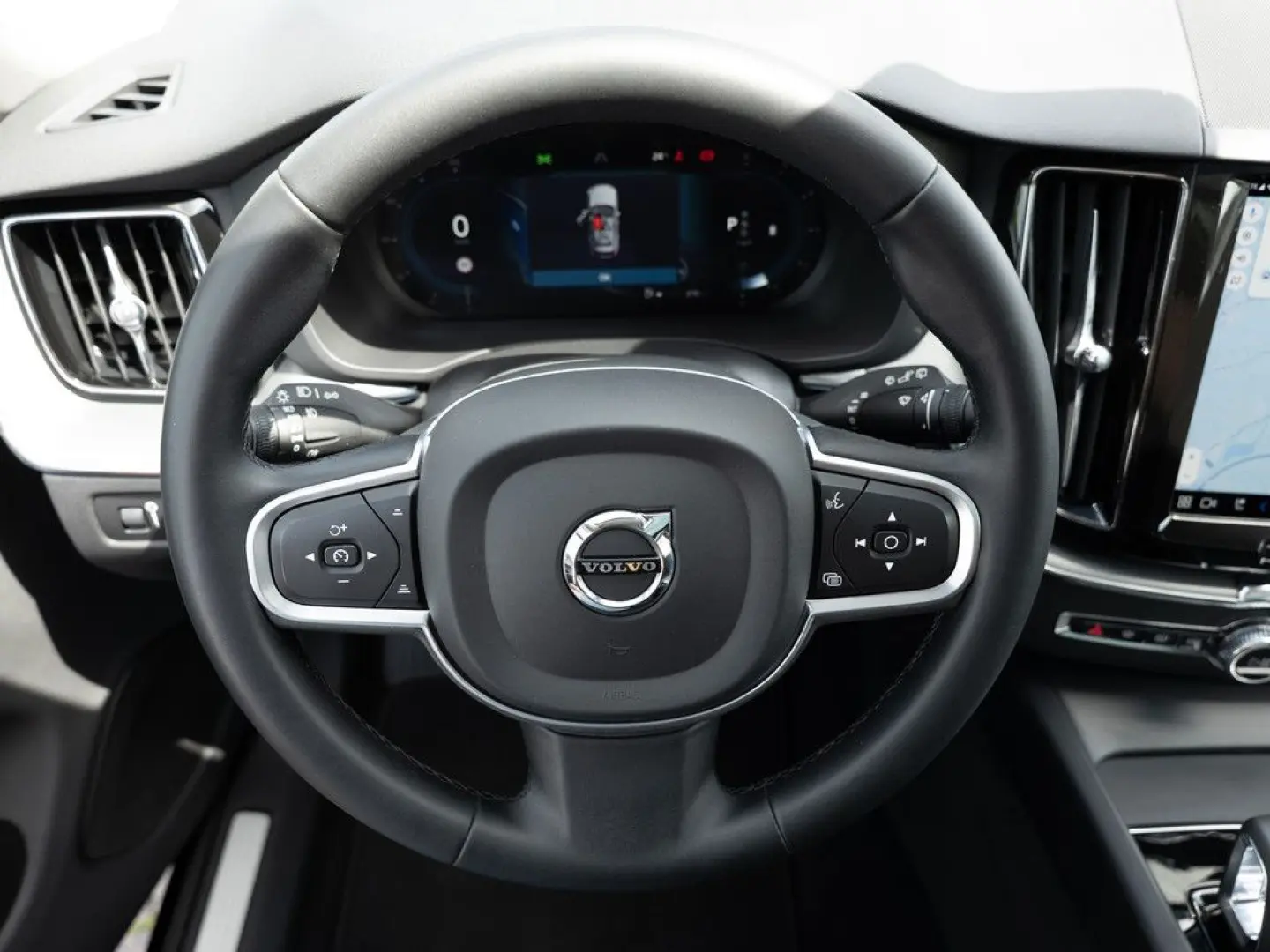 XC60 B4 Momentum Pro NAVI W-LAN FACEL. LED PANO