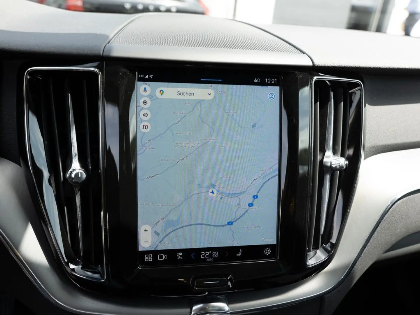 XC60 B4 Momentum Pro NAVI W-LAN FACEL. LED PANO