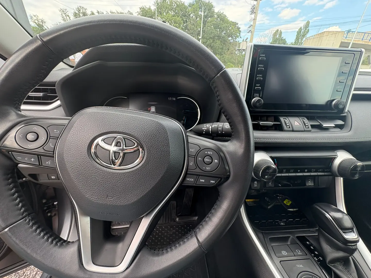 TOYOTA RAV 4