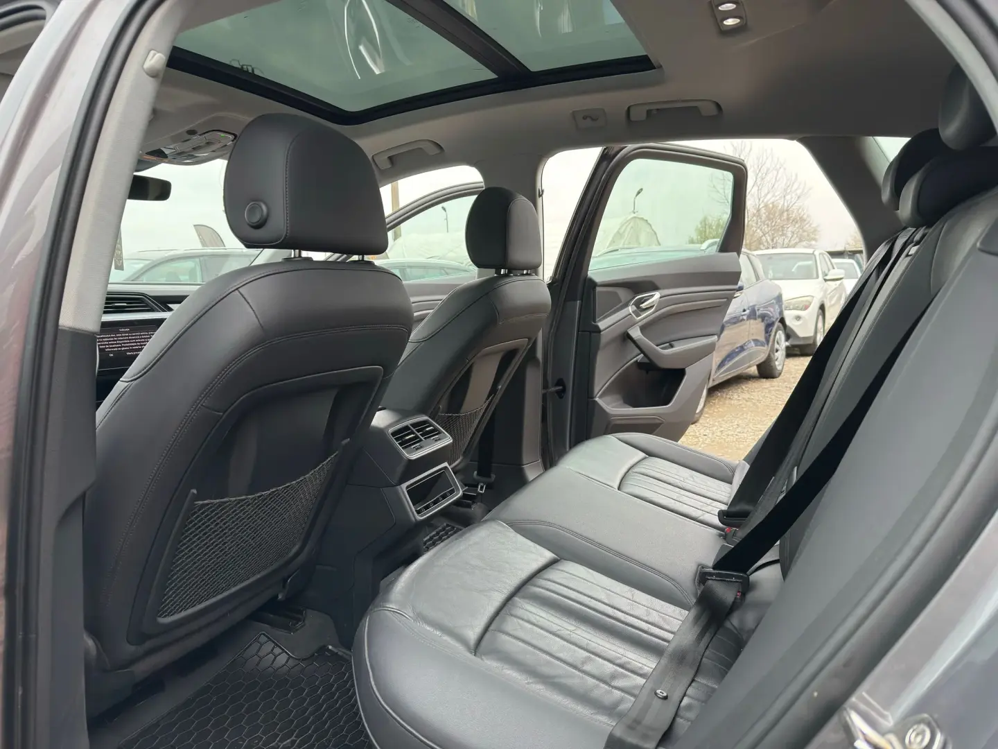 Audi E tron 50 QUATTRO 50 PLUS LAUNCH EDITION 71 KW