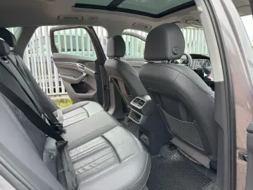 Audi E tron 50 QUATTRO 50 PLUS LAUNCH EDITION 71 KW