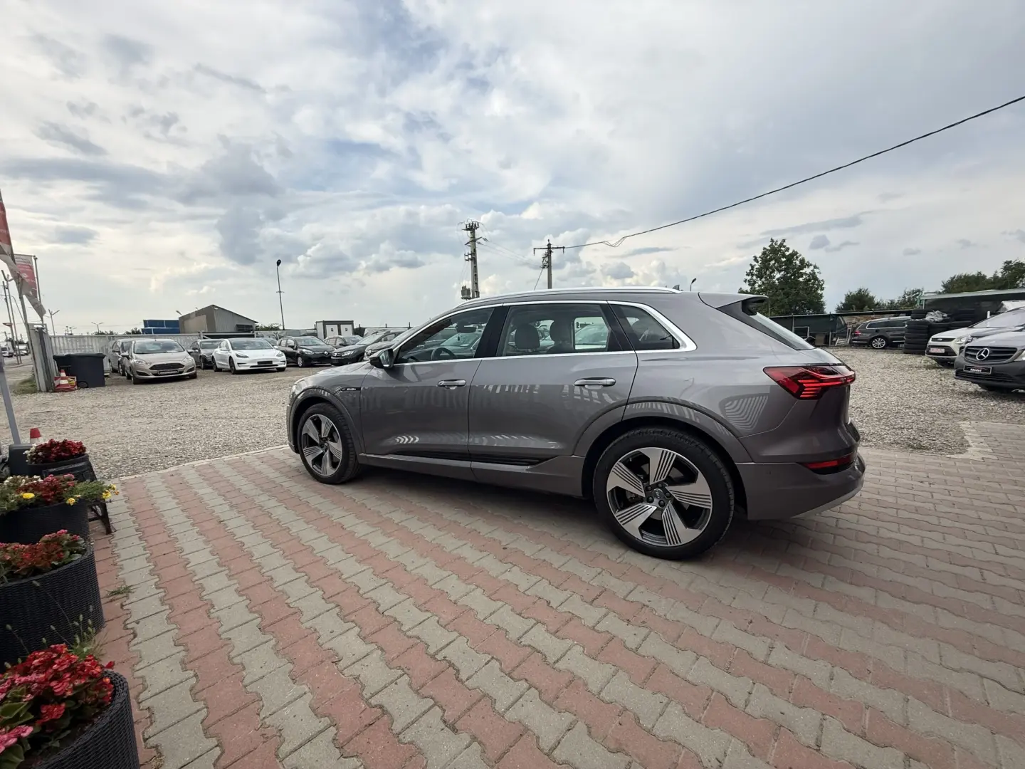 Audi E tron 50 QUATTRO 50 PLUS LAUNCH EDITION 71 KW